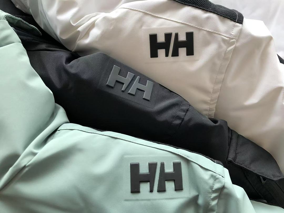 HELLY HANSEN DOWN JACKET
