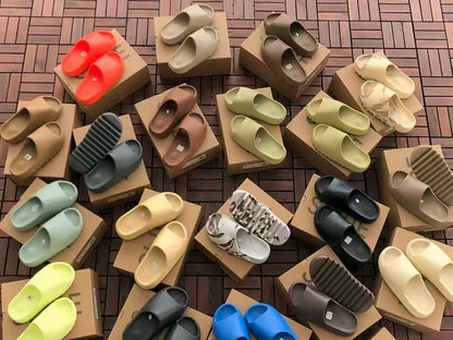 Y🔥🔥ZY & 🔥DI🔥AS SLIPPERS
