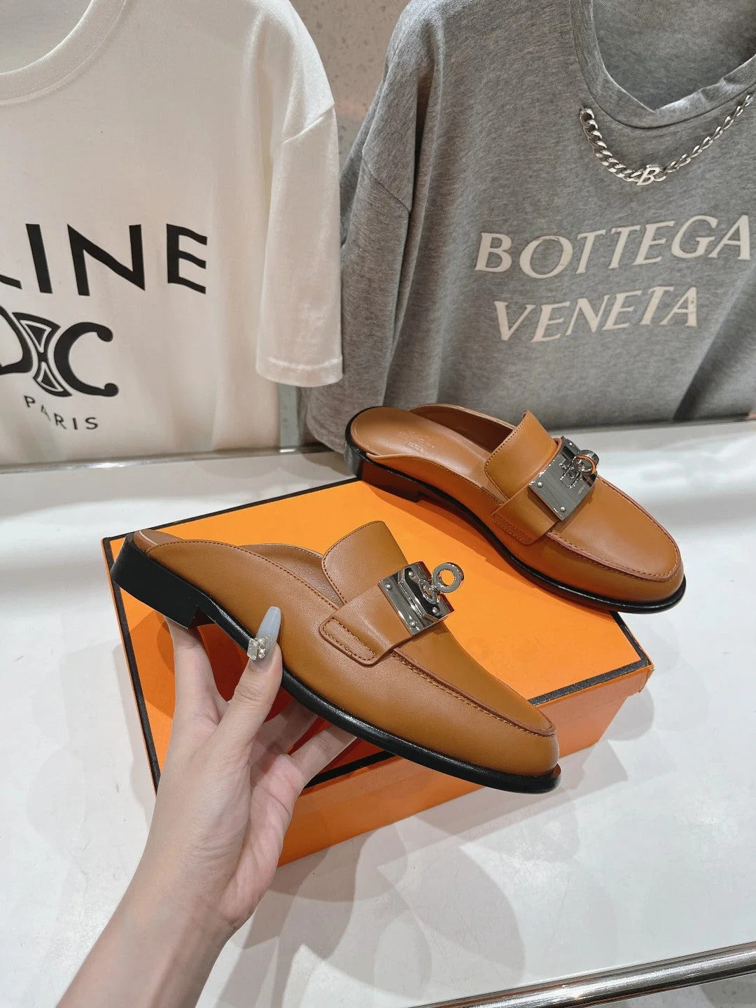 IOTA MULE GOLD CALFSKIN