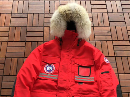 C🔥N🔥🔥A G🔥🔥🔥EE DOWN JACKET