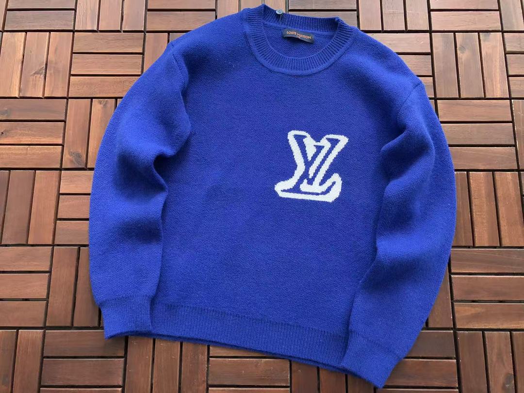 L🔥SWEATER