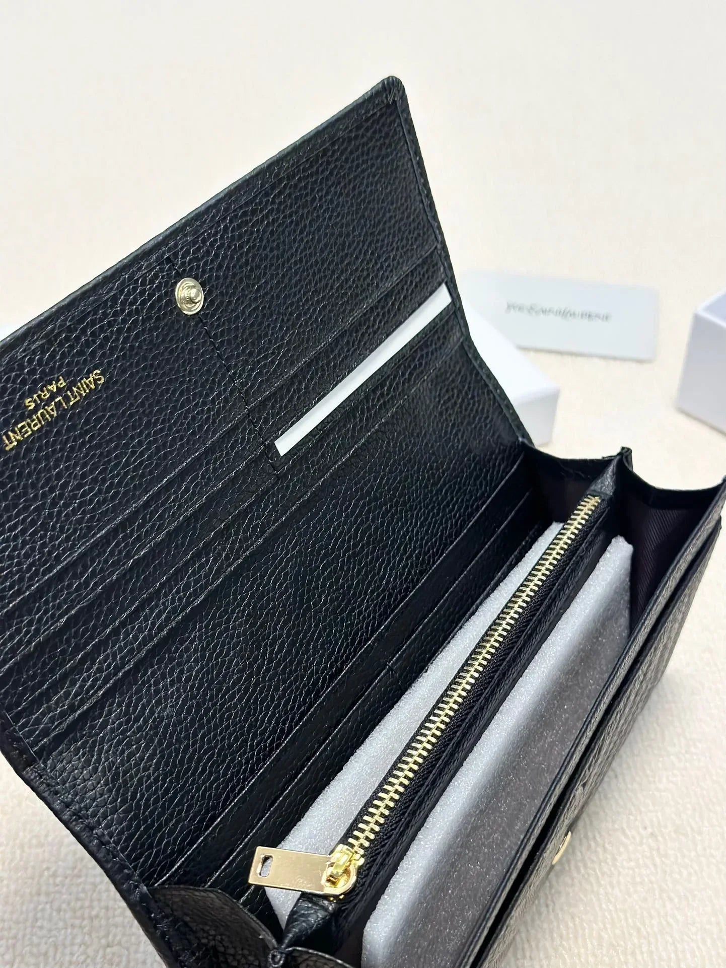 Saint Laurent