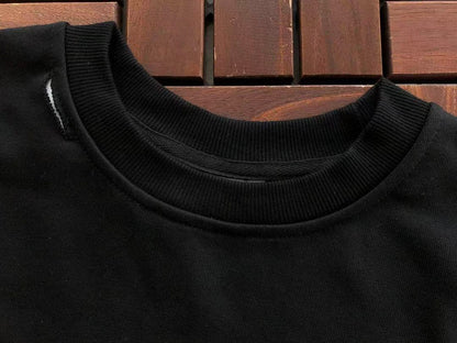 M🔥IS🔥N M🔥R🔥IE🔥A & TOMMY CASH SWEATER