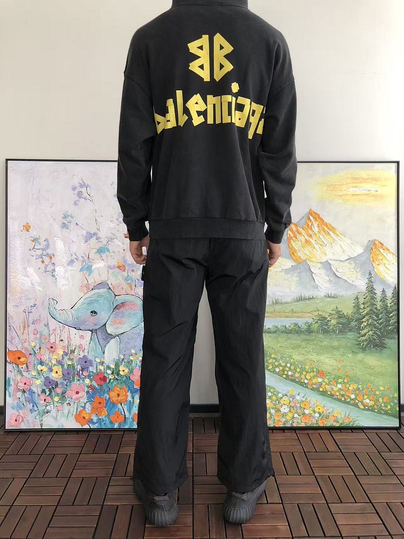 B🔥L🔥🔥🔥IA🔥A HOODIE