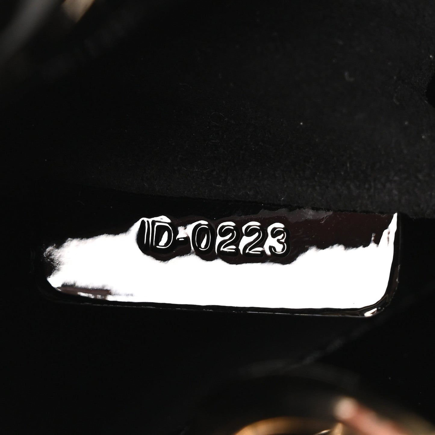 DIOR