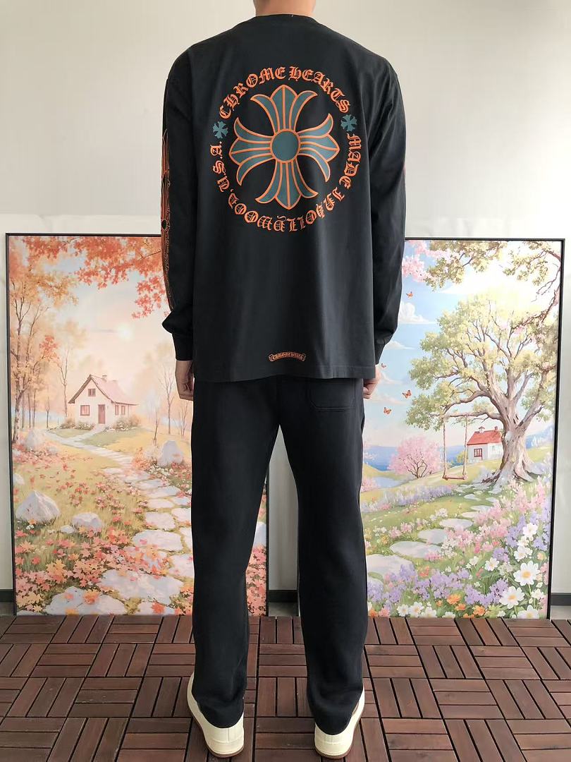 CH🔥OM🔥 HE🔥RTS LONG-SLEEVE