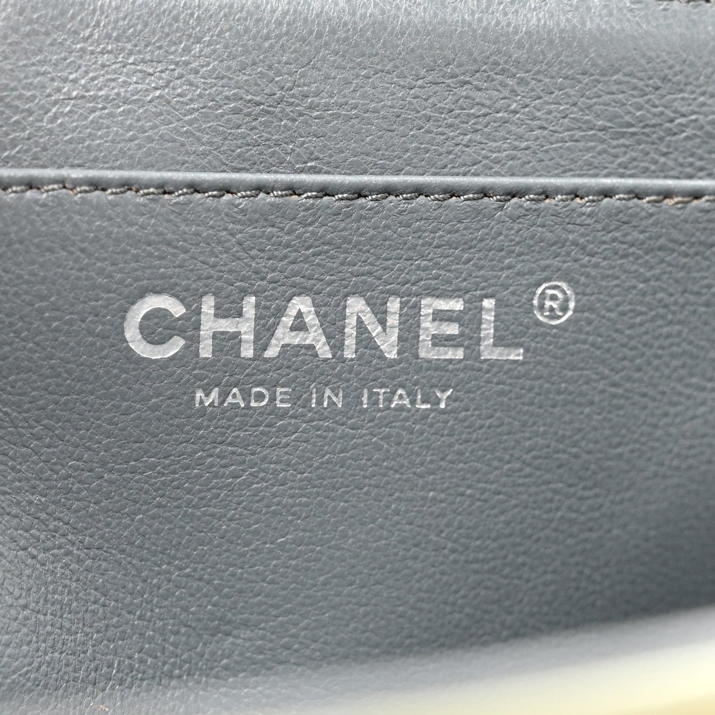 Patent Quilted Jumbo Single Flap Grey