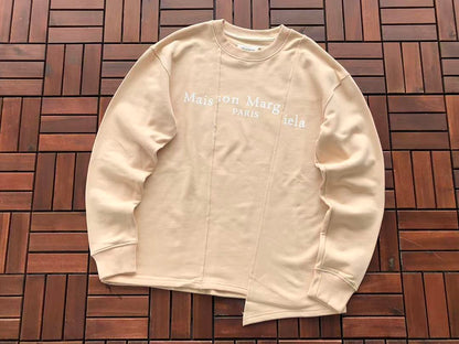 M🔥IS🔥N M🔥R🔥IE🔥A SWEATER