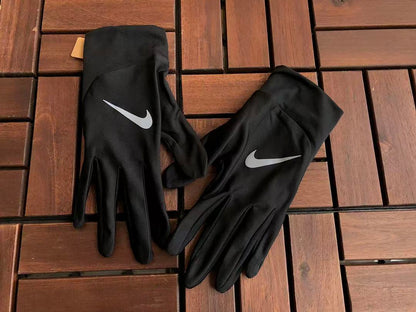 N🔥K🔥GLOVE