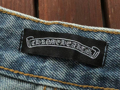 CH🔥OM🔥 HE🔥RTS JEANS
