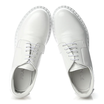 Spazzolato Calzature Donna Triangle Logo 50mm Derby Loafers 38.5 White 38.5 White