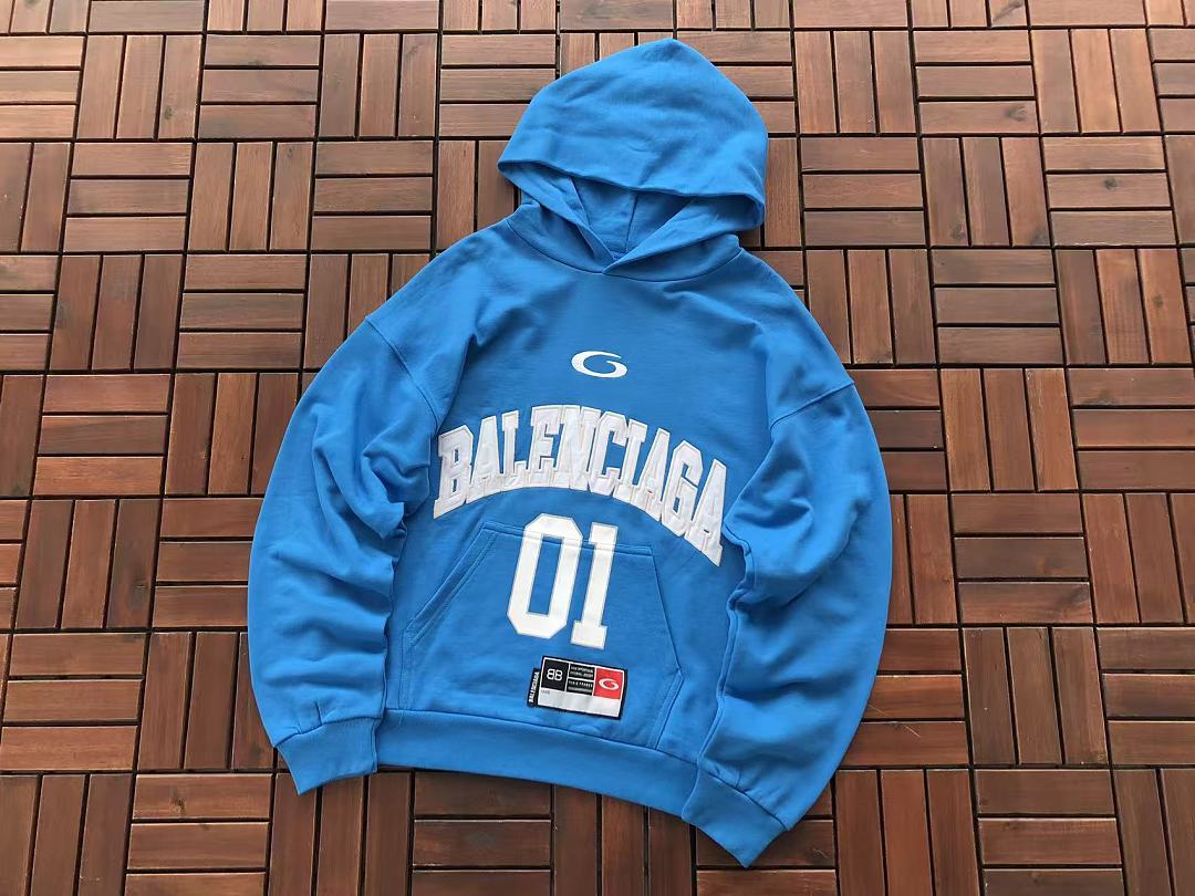 B🔥L🔥🔥🔥IA🔥A HOODIE