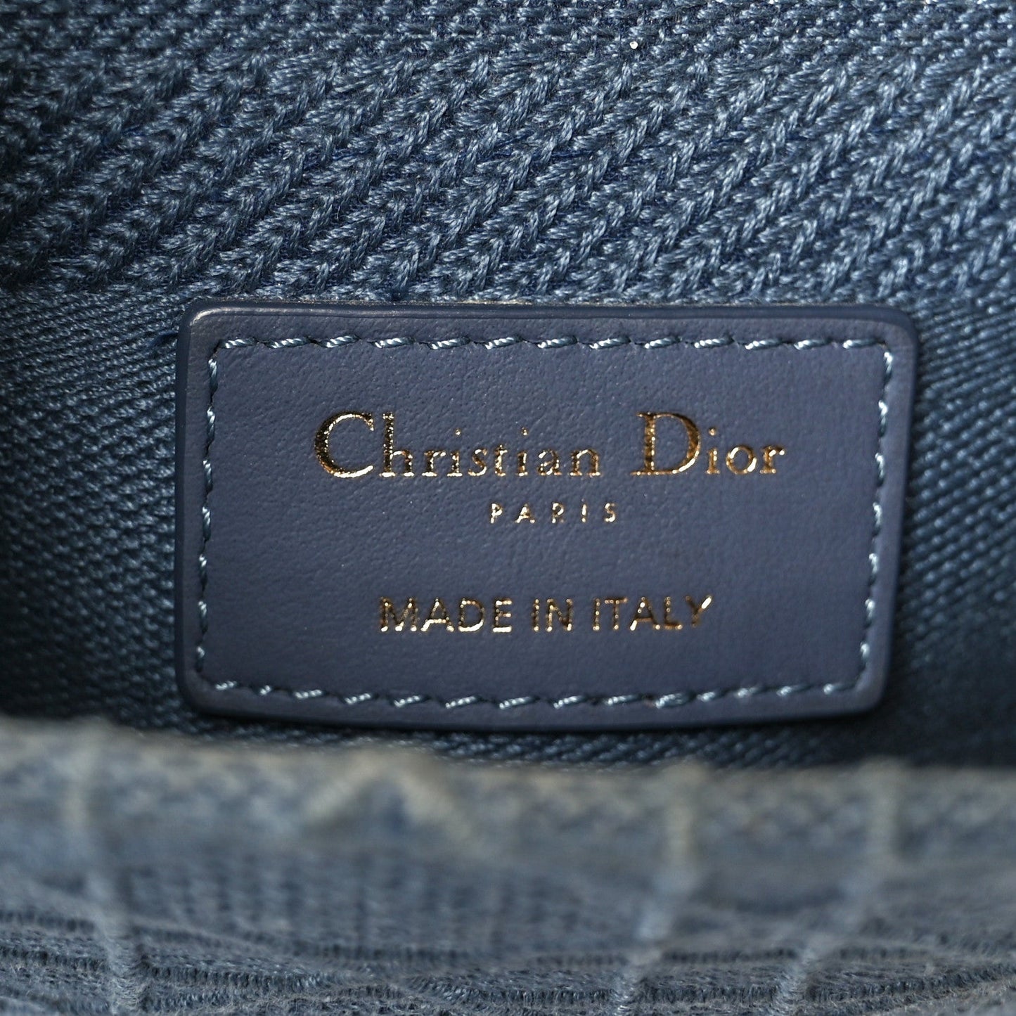 DIOR