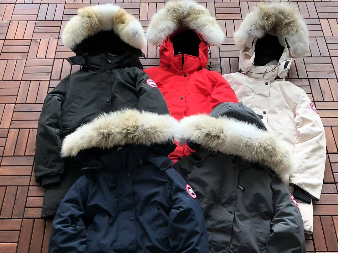 C🔥N🔥🔥A G🔥🔥🔥E WOMAN DOWN JACKET