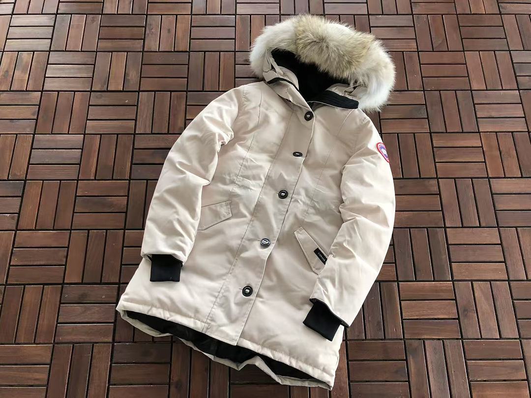 C🔥N🔥🔥A G🔥🔥🔥E WOMAN DOWN JACKET