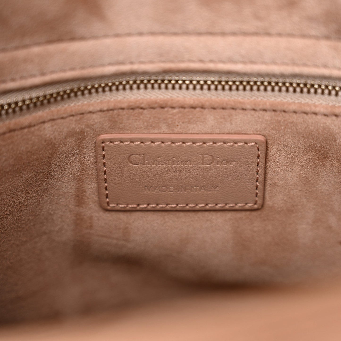 DIOR