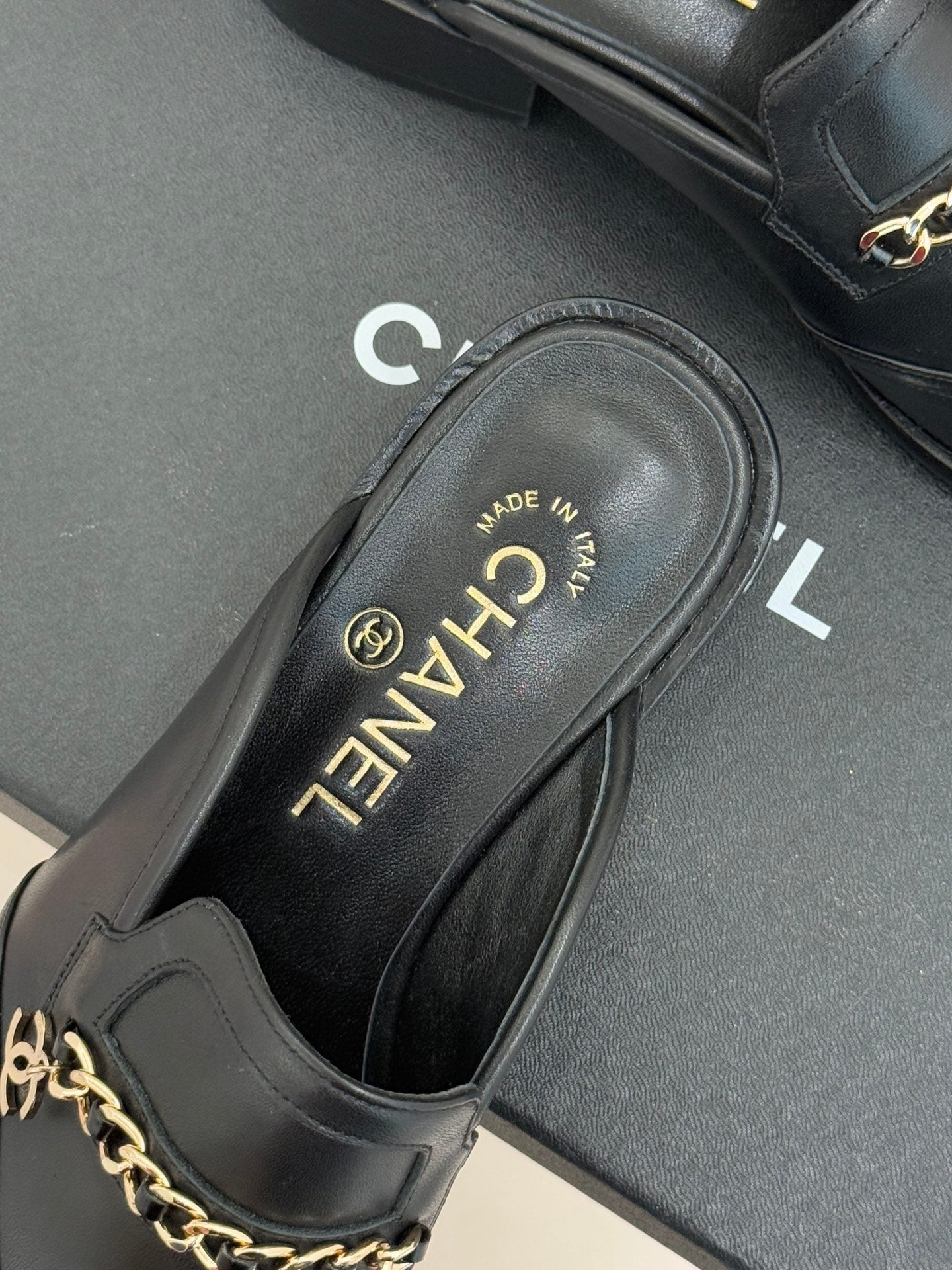 CHANEL