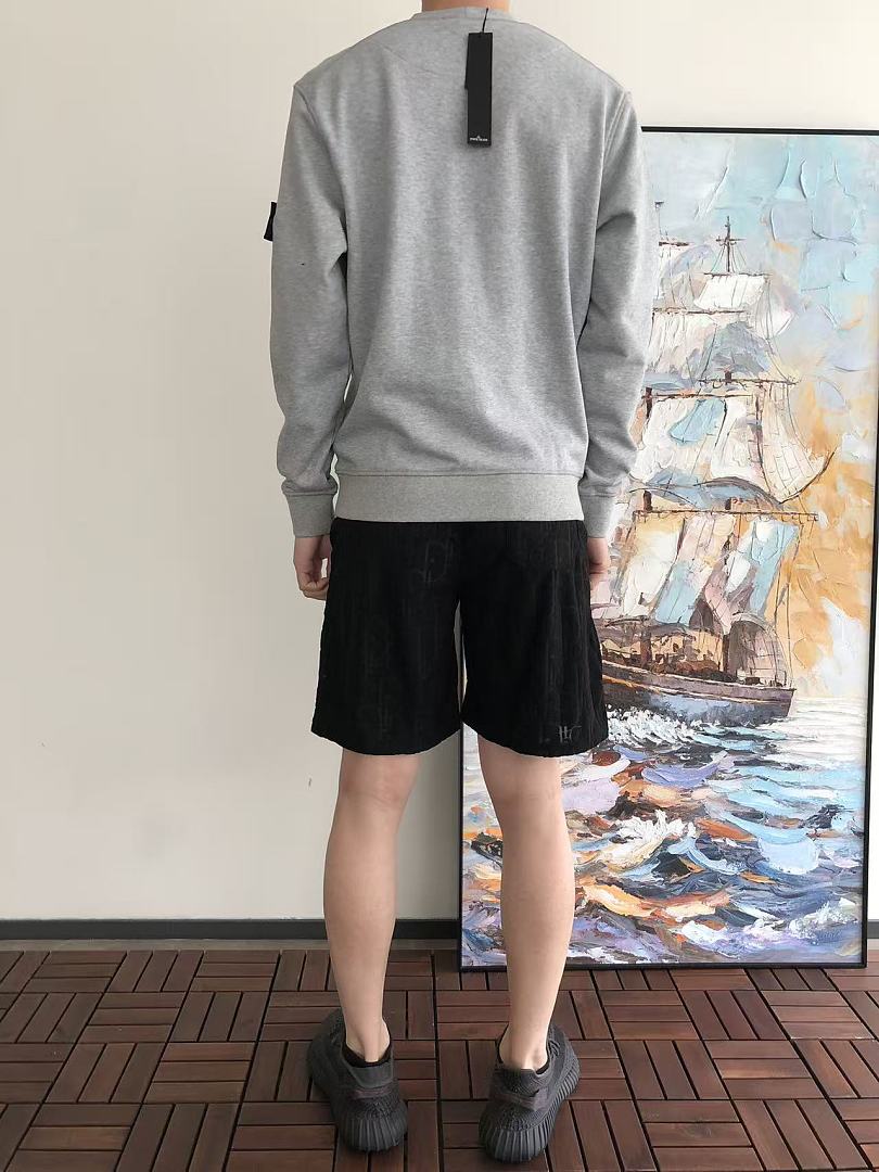 ST🔥🔥E SWEATER