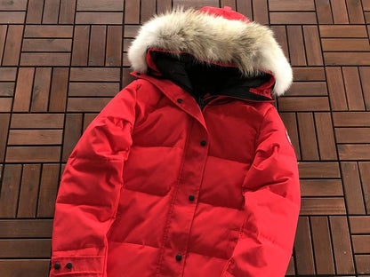 C🔥N🔥🔥A G🔥🔥🔥E WOMAN DOWN JACKET