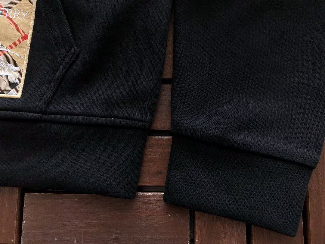 B🔥RB🔥RRY HOODIE