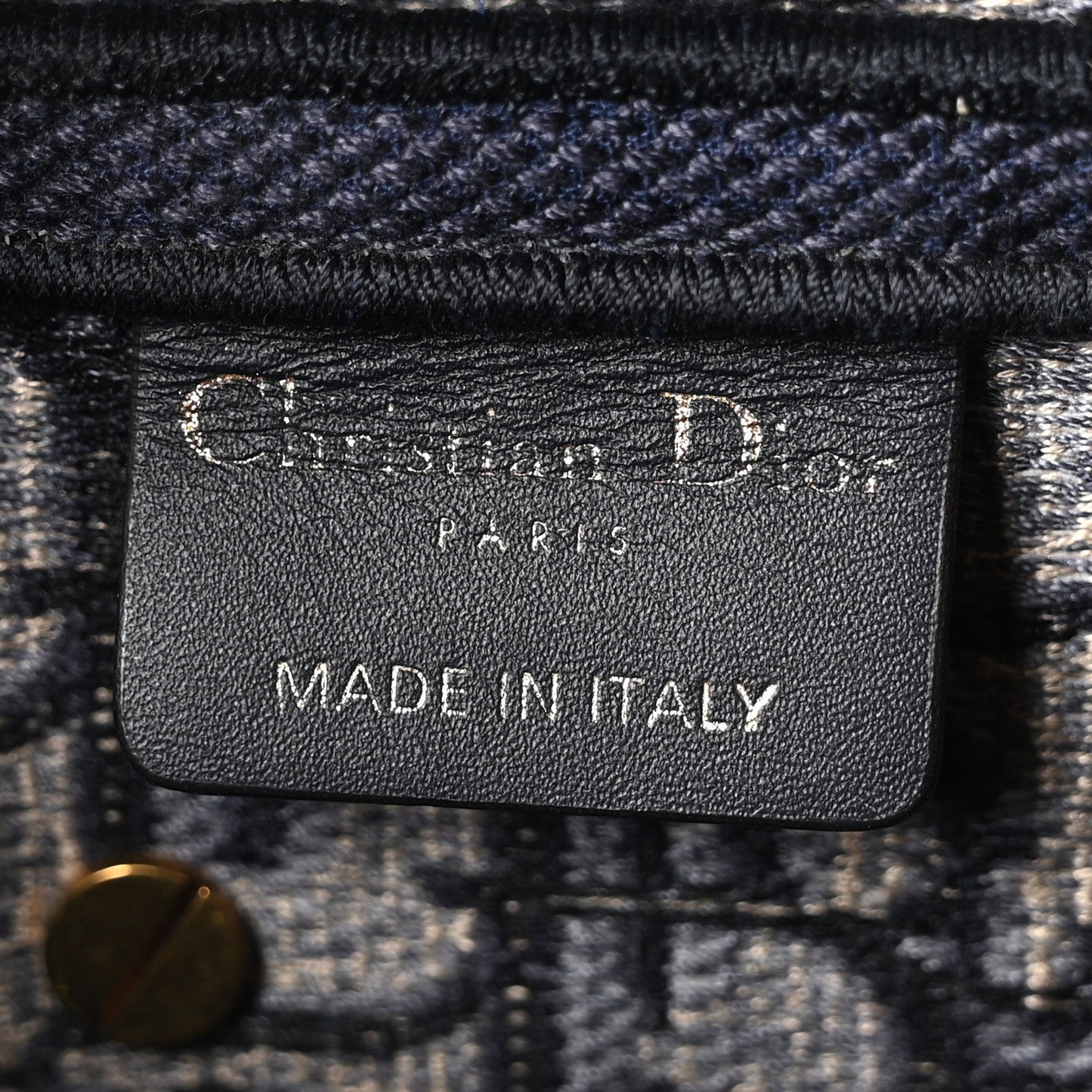 DIOR