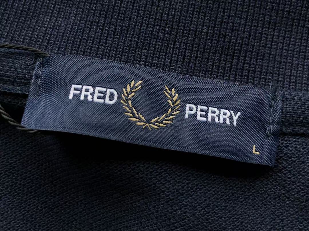 FRED PERRY T-SHIRT