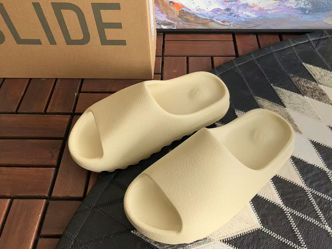 Y🔥🔥ZY & 🔥DI🔥AS SLIPPERS