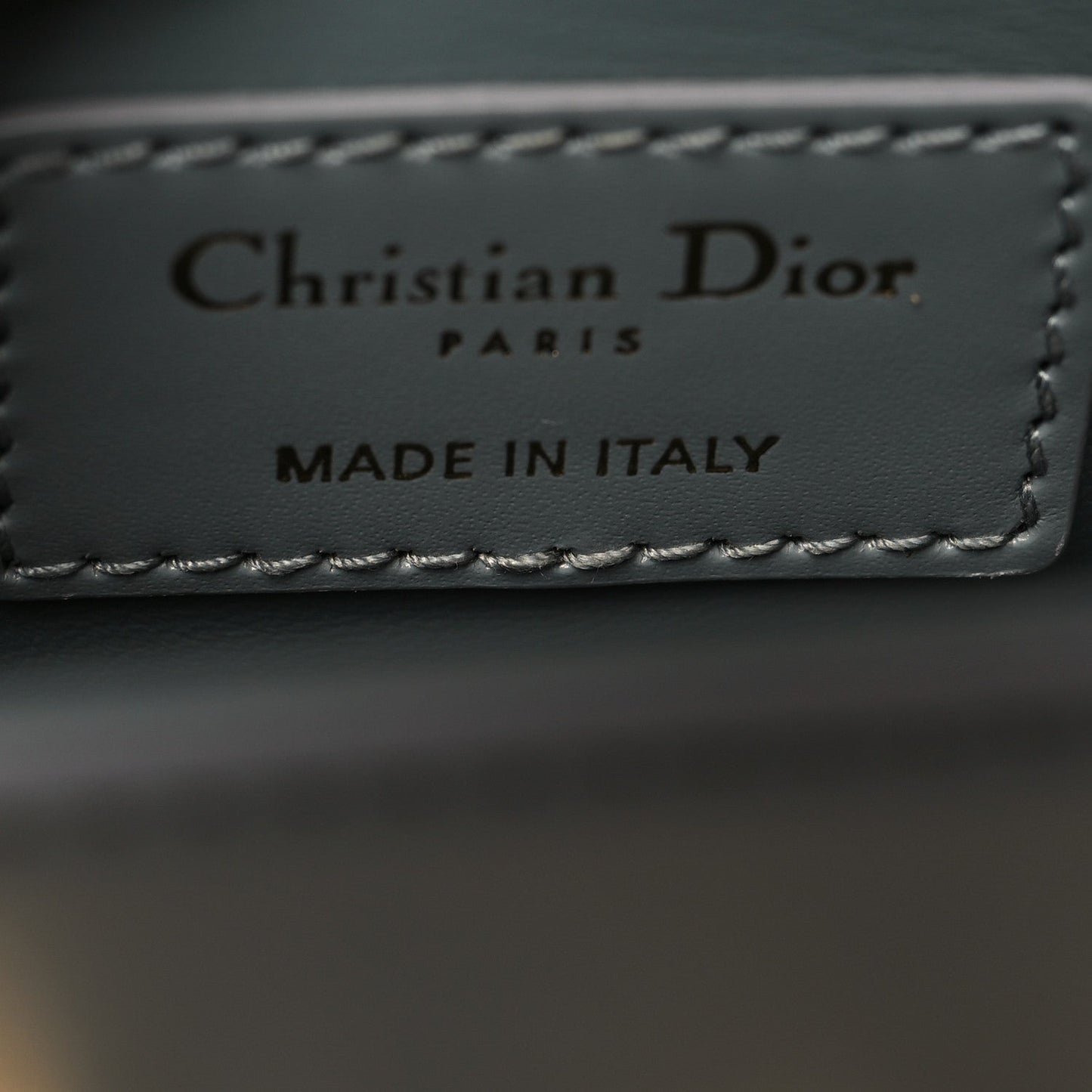 DIOR