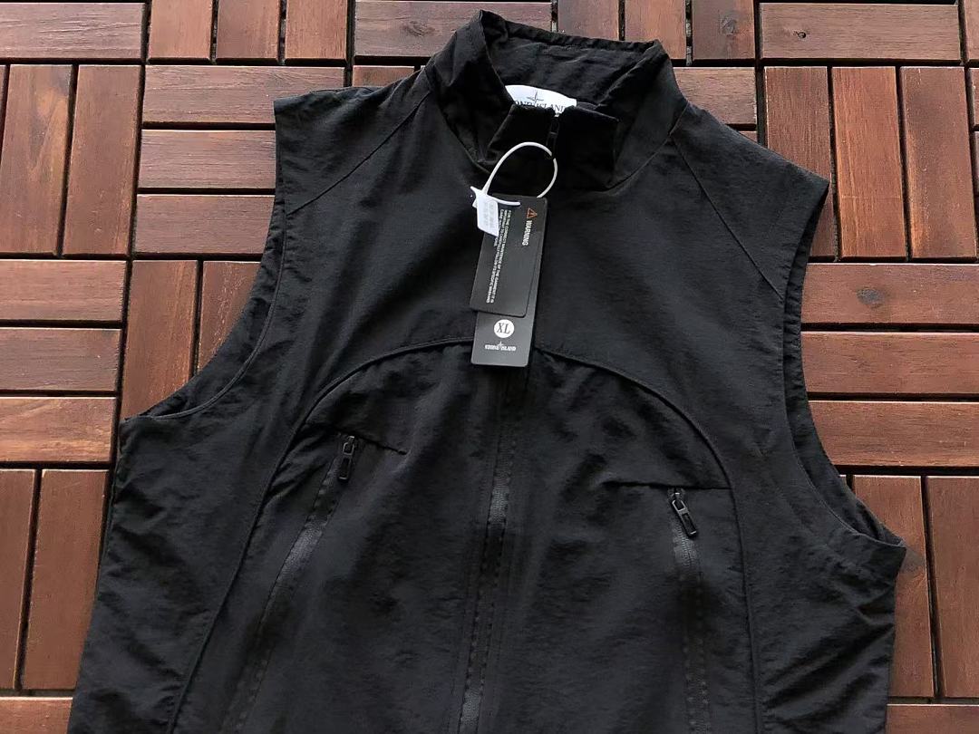 ST🔥🔥E VEST
