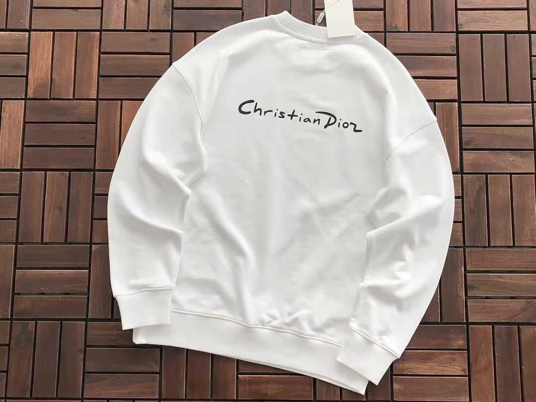 D🔥O🔥 SWEATER