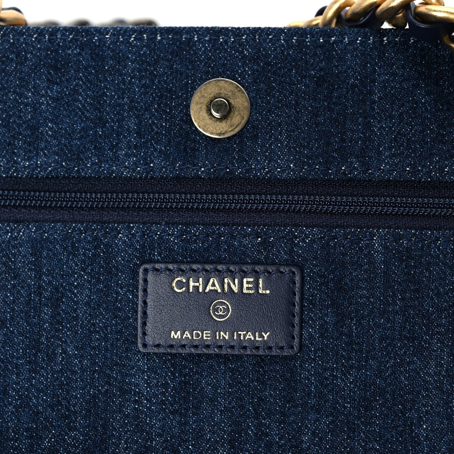 Denim Quilted 19 Wallet On Chain WOC  Blue