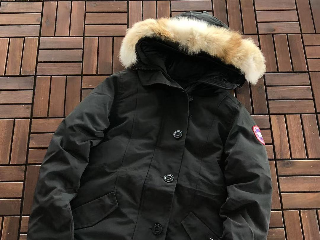 C🔥N🔥🔥A G🔥🔥🔥E WOMAN DOWN JACKET
