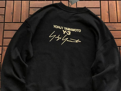 Y🔥 & 🔥DI🔥AS SWEATER