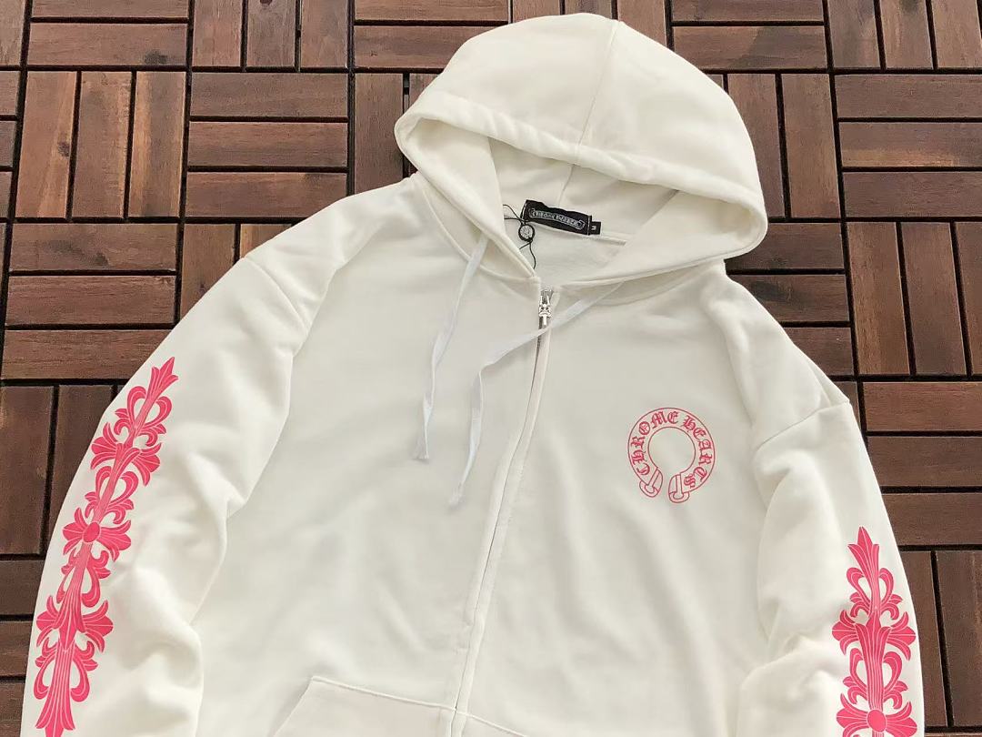 CH🔥OM🔥 HE🔥RTS HOODIE