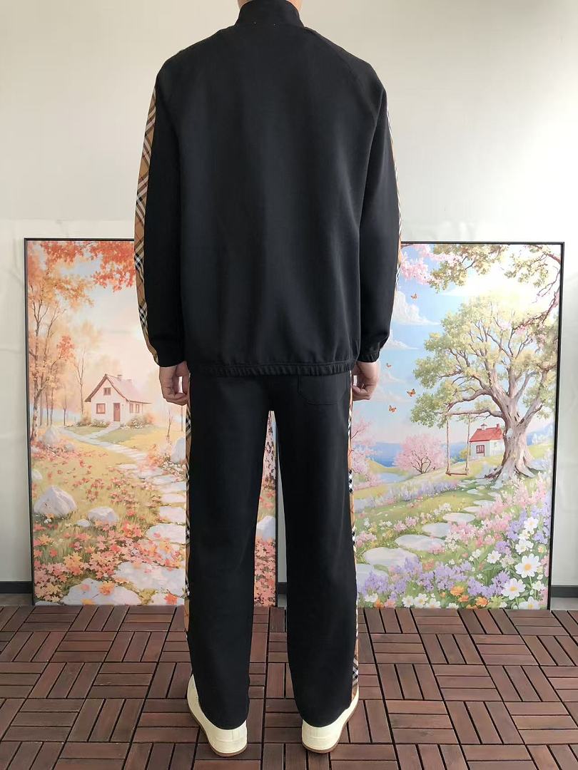 TOP￥~215 PANTS ￥~185 B🔥RB🔥RRY SWEATER TROUSERS