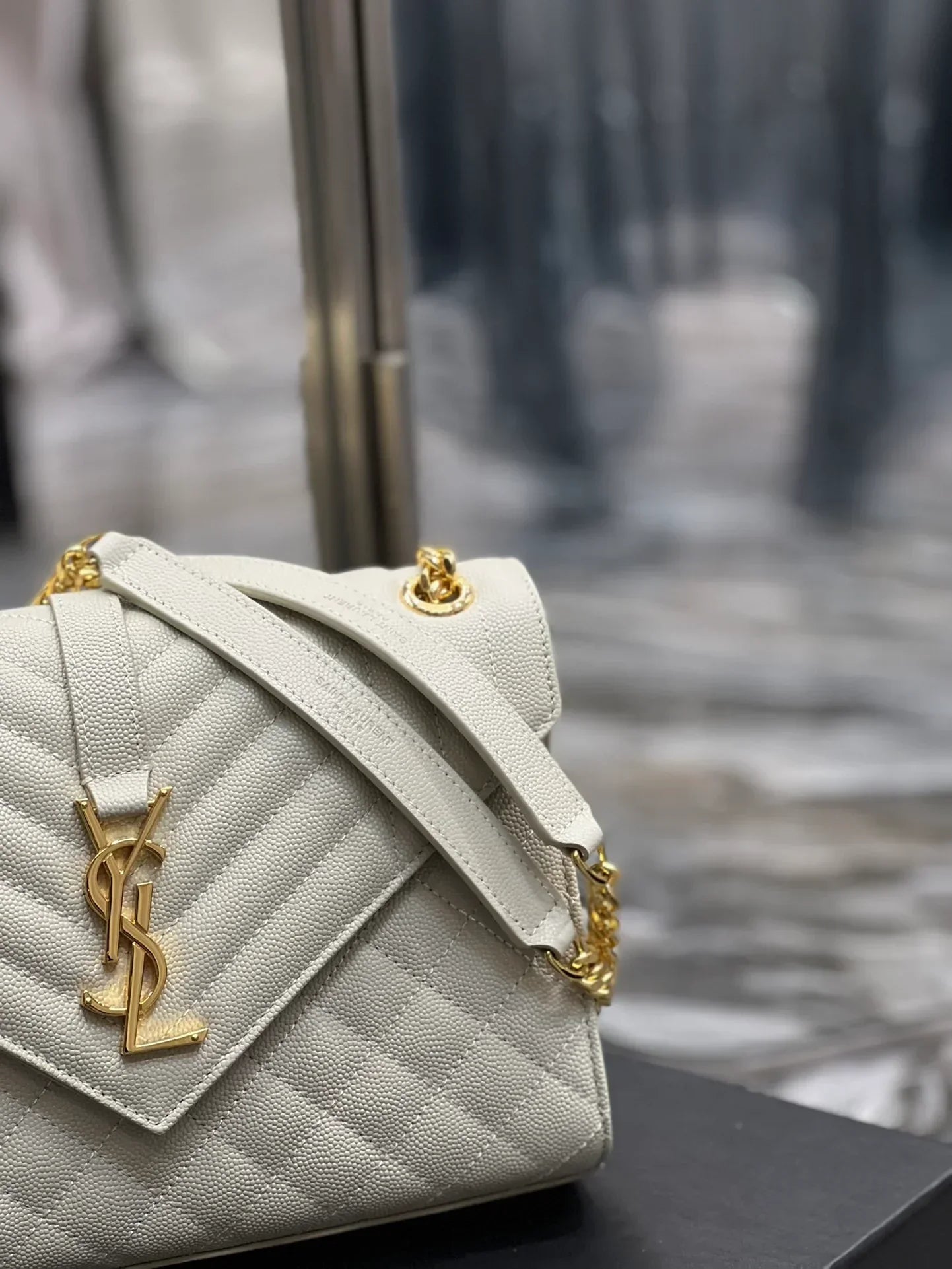 Saint Laurent