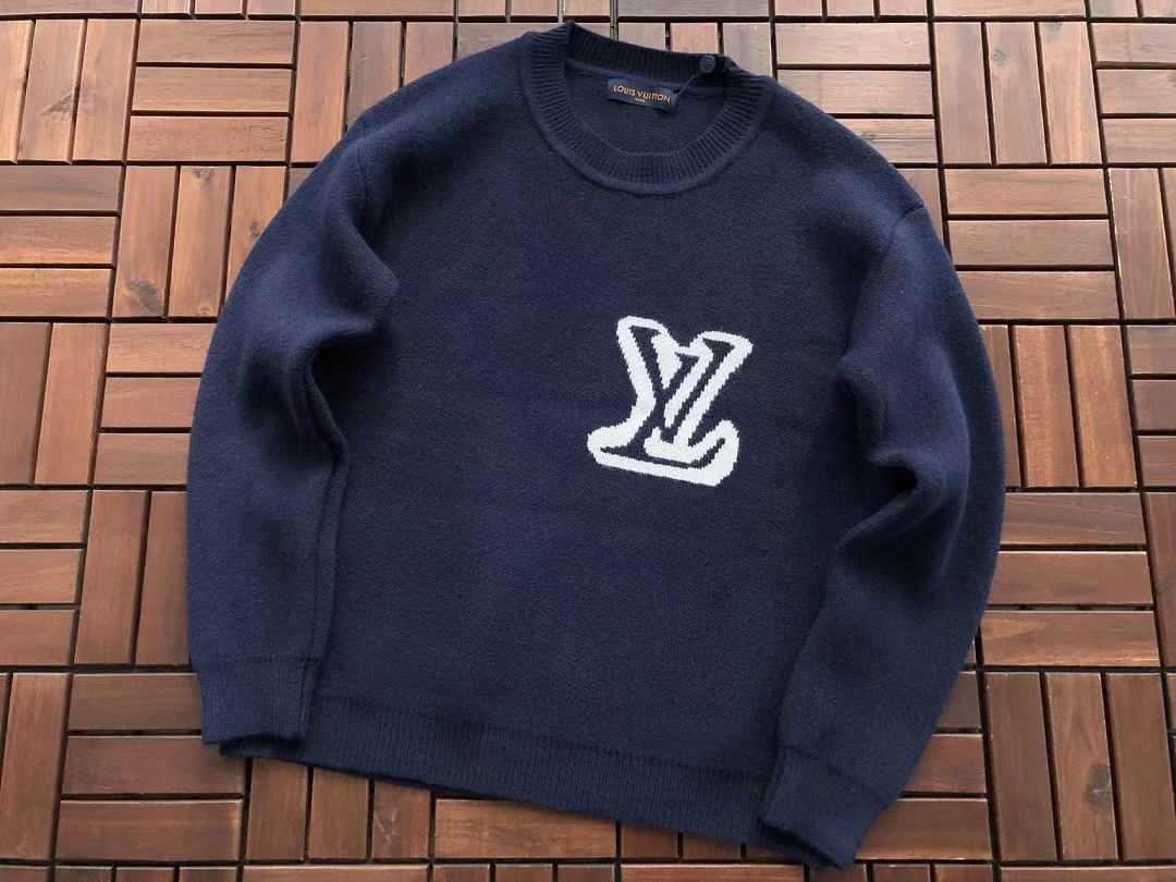 L🔥SWEATER
