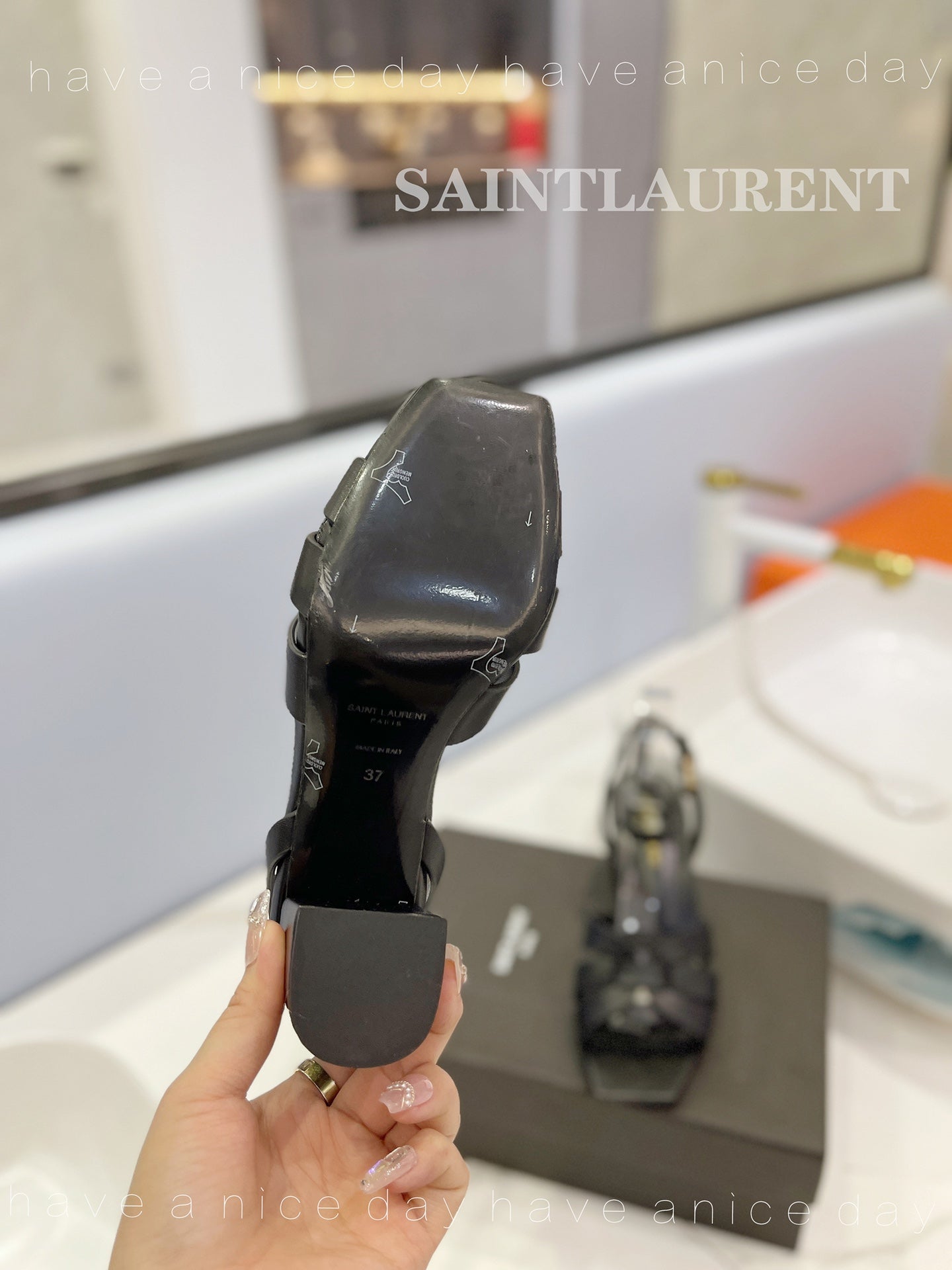 Saint Laurent