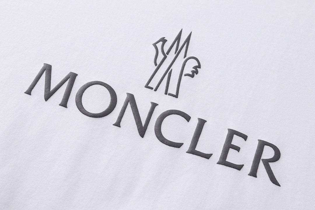 CAMISETA MONCL£R - 374