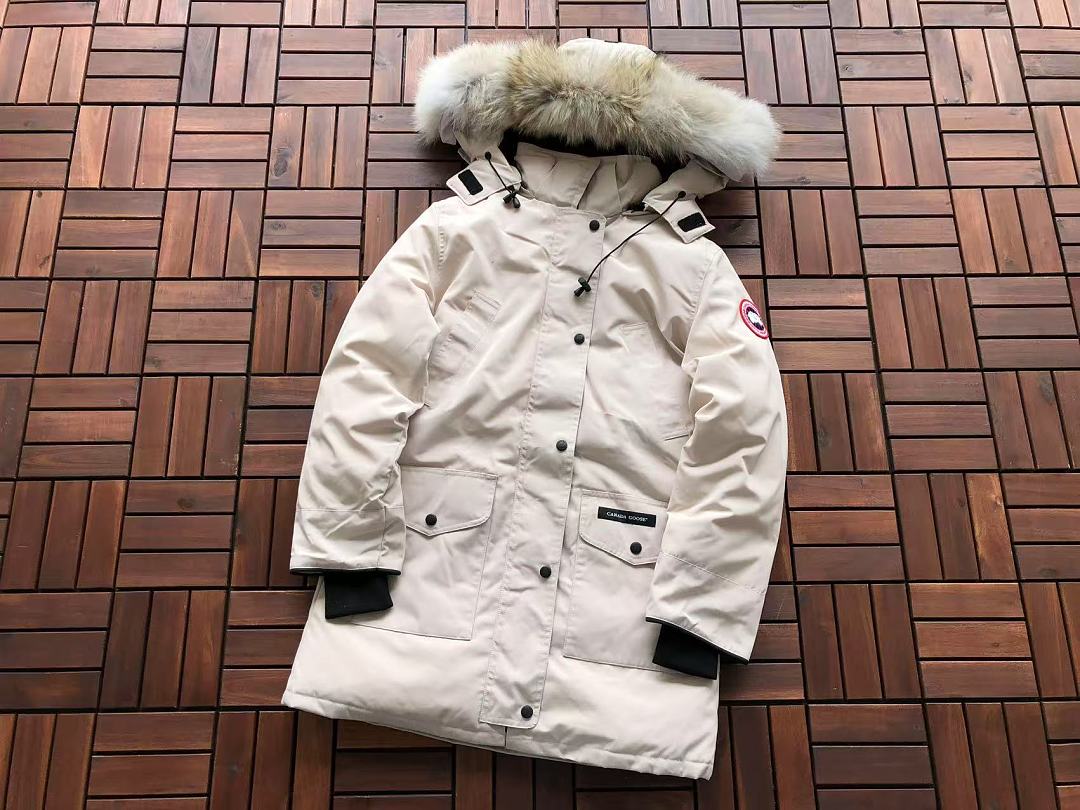 C🔥N🔥🔥A G🔥🔥🔥E WOMAN DOWN JACKET