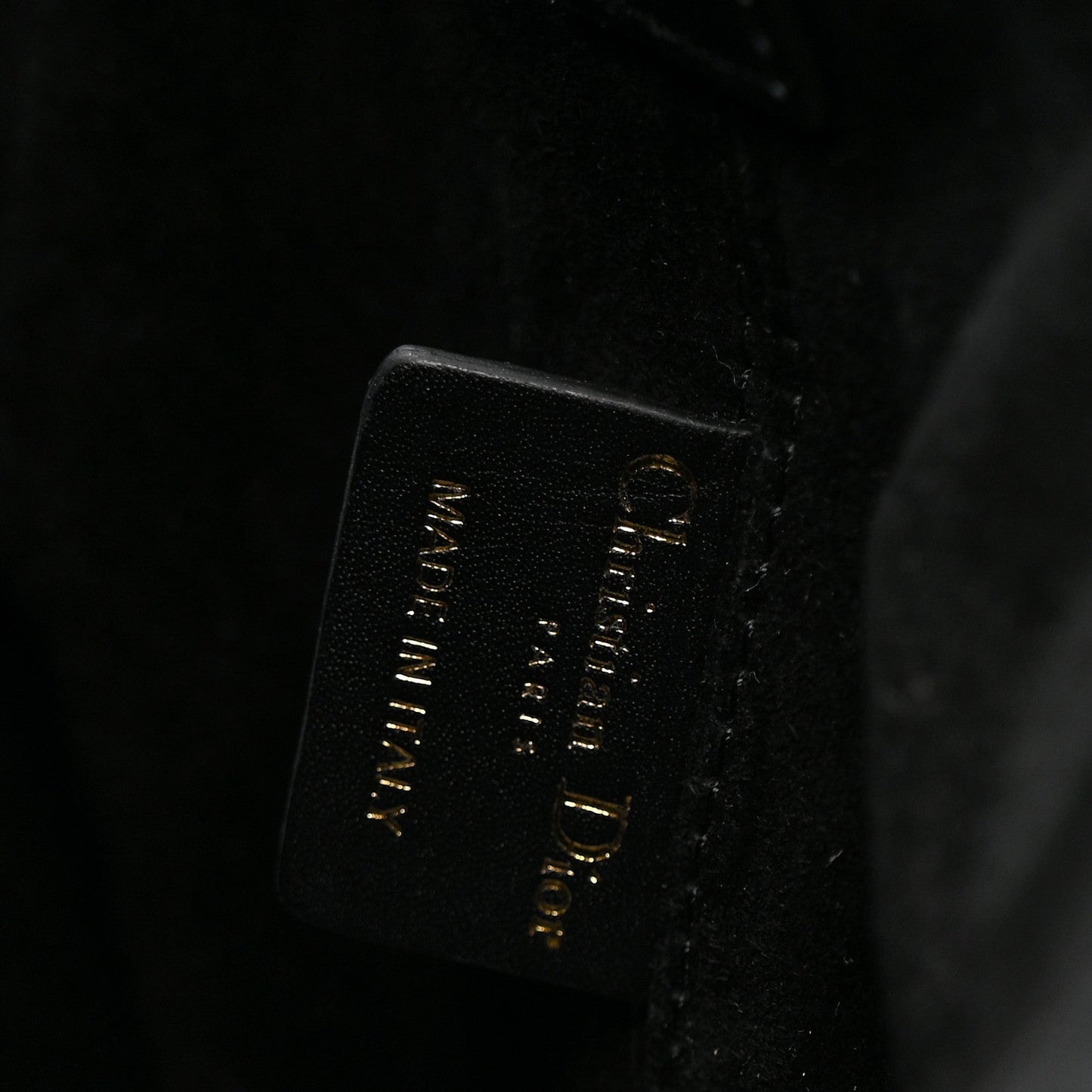 DIOR