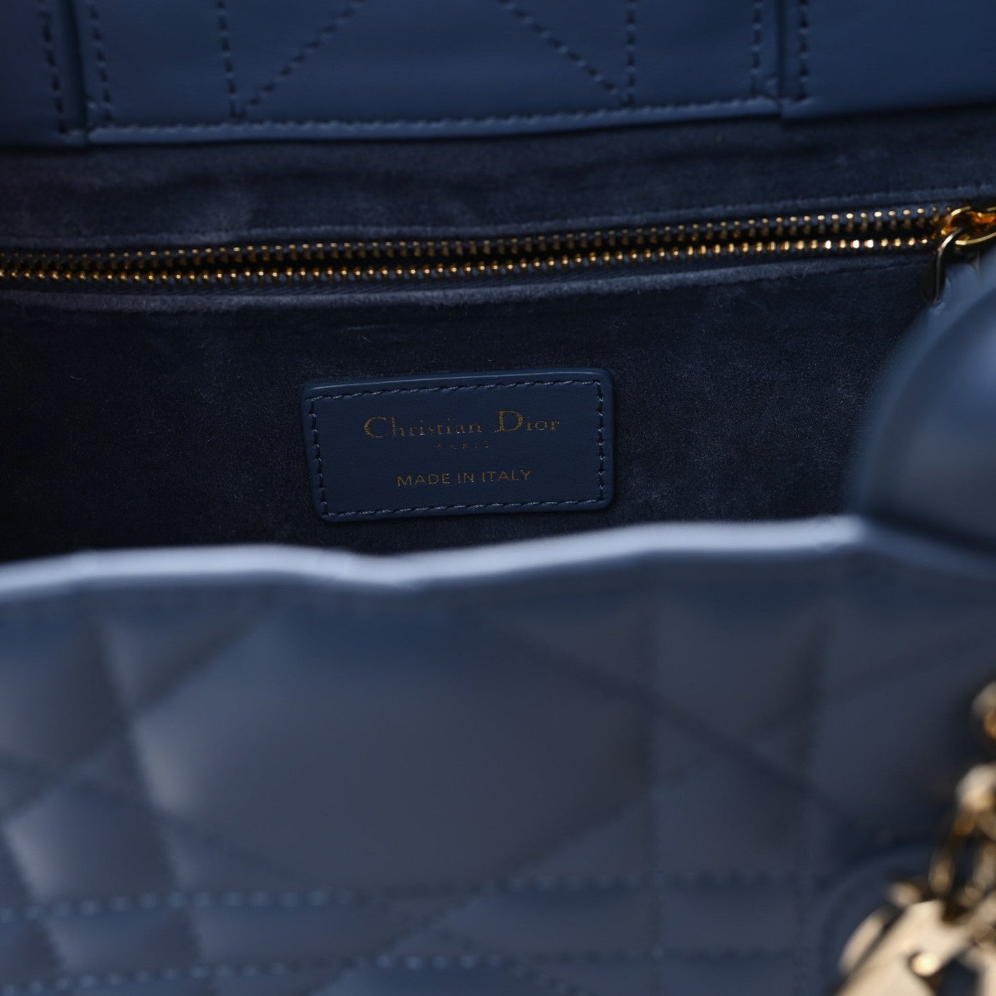 DIOR