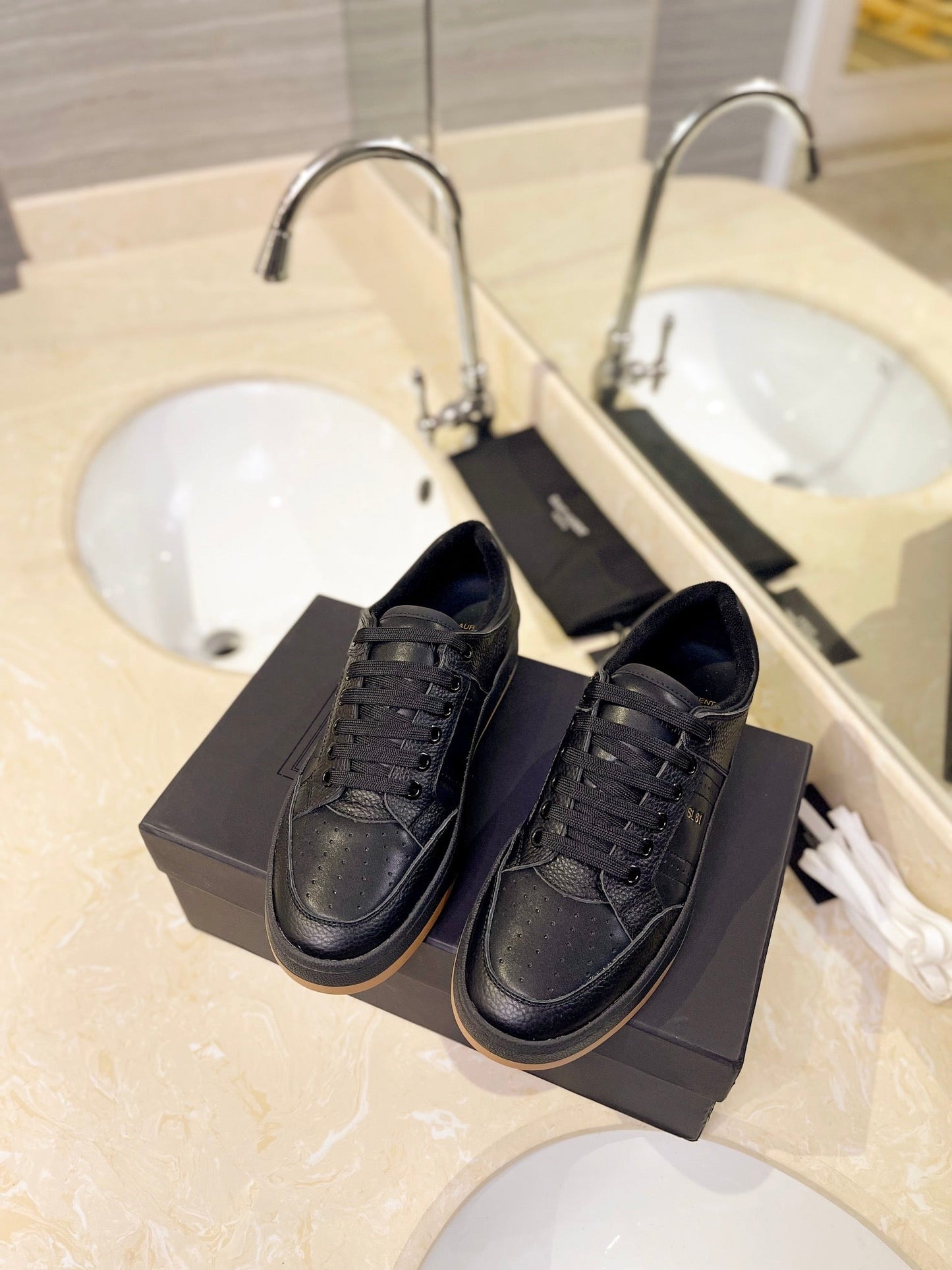 Saint Laurent
