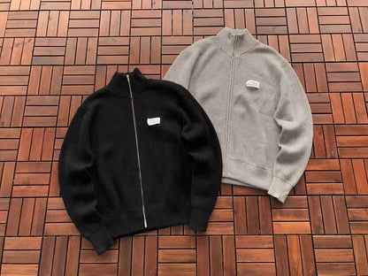 M🔥IS🔥N M🔥R🔥IE🔥A SWEATER