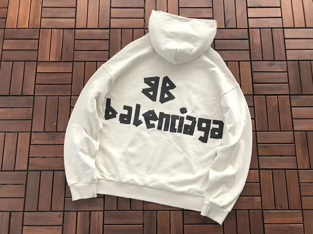 B🔥L🔥🔥🔥IA🔥A HOODIE