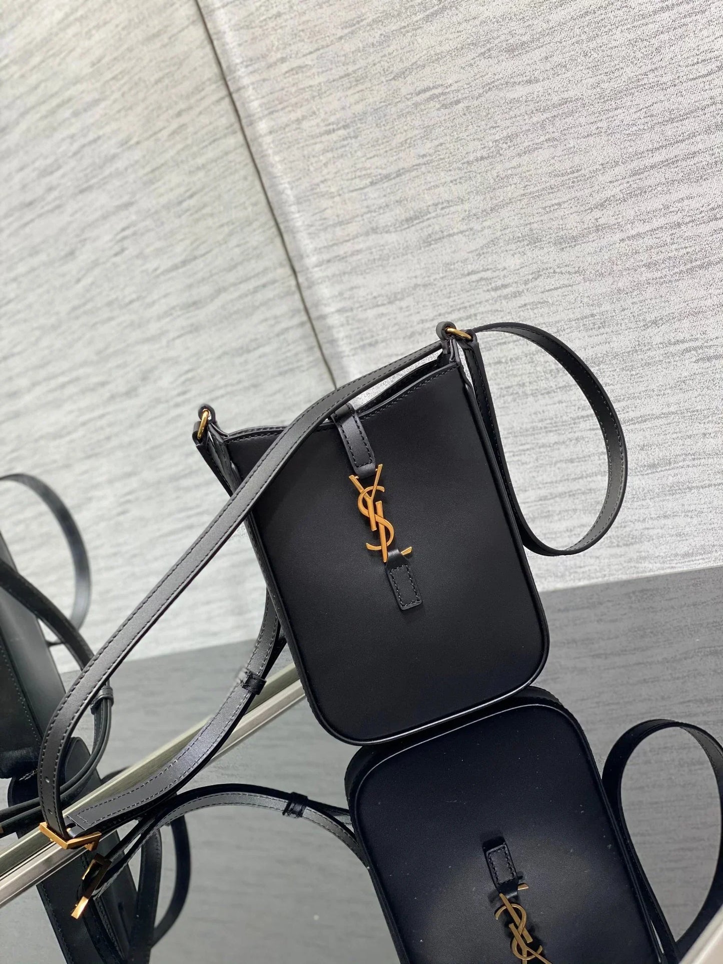 Saint Laurent