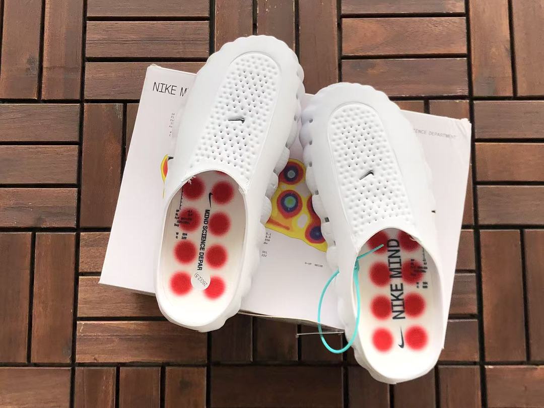 N🔥K🔥 SLIPPERS