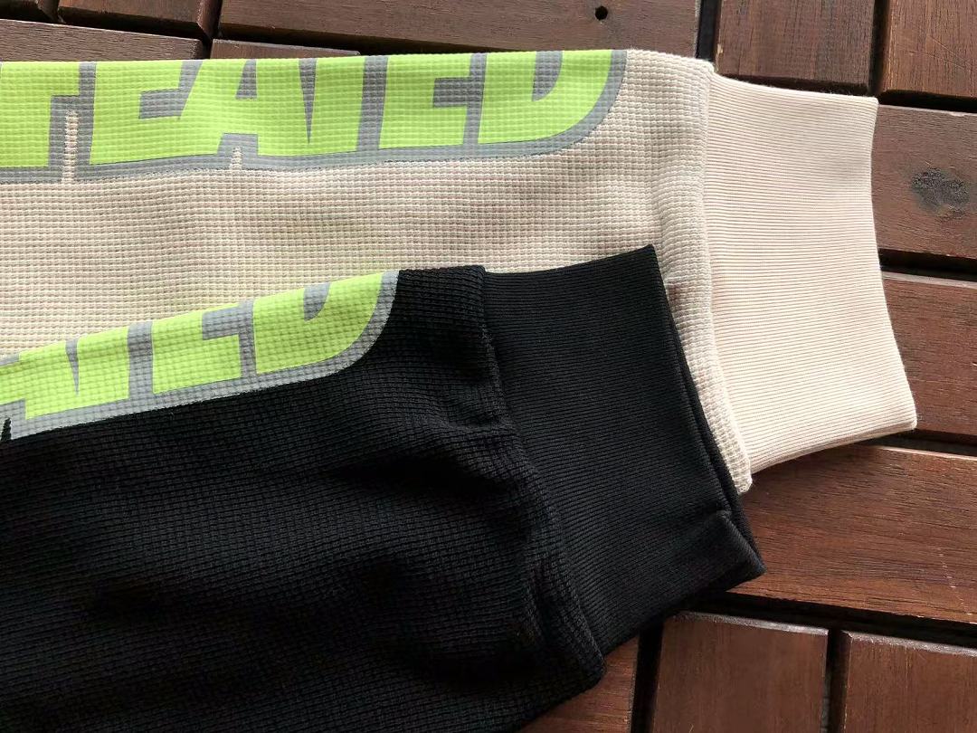 UNDEFEATED LONG-SLEEVE