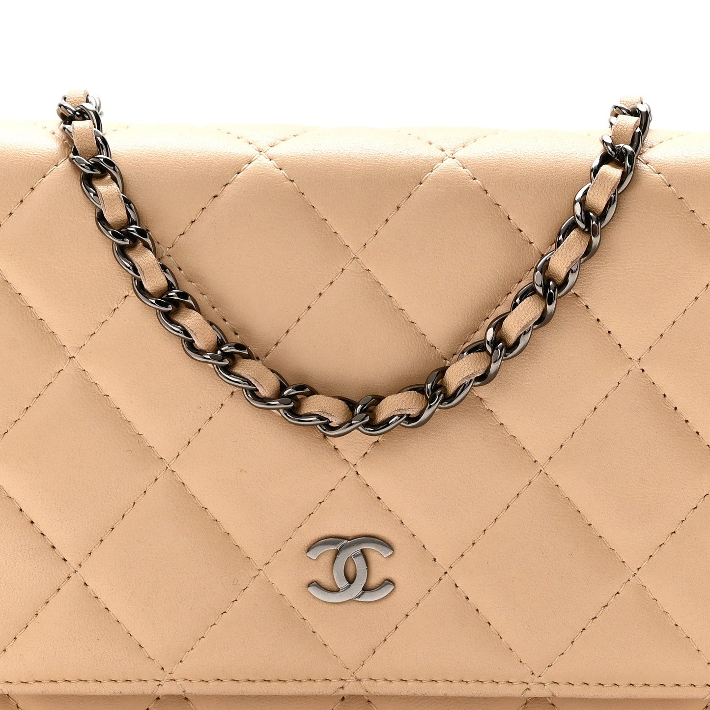 Lambskin Quilted Wallet On Chain WOC Beige