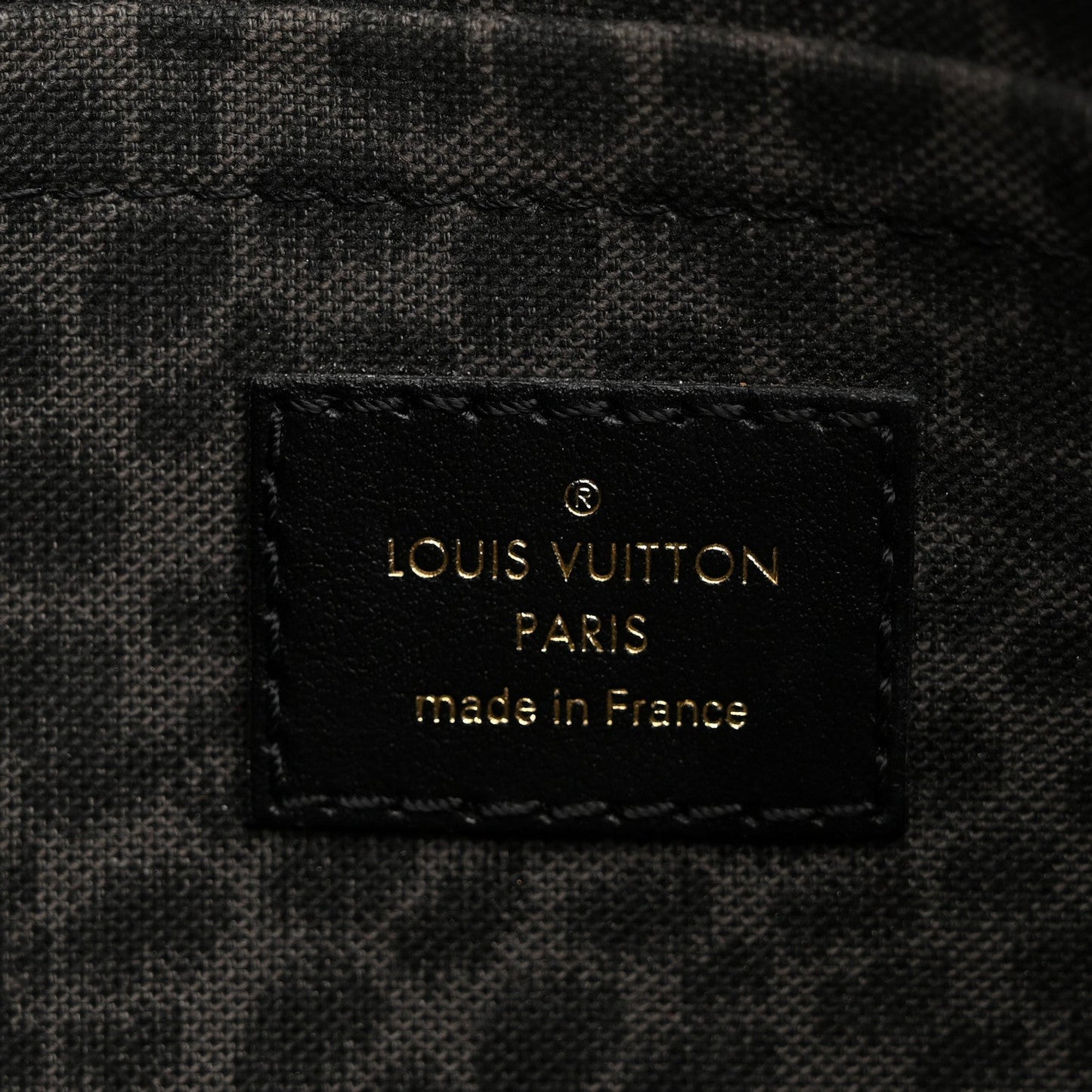Monogram Giant Wild At Heart Neverfull MM Pochette Black